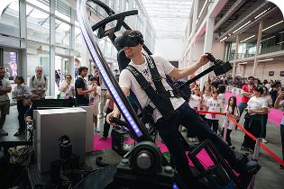 AI & Advanced Technologies